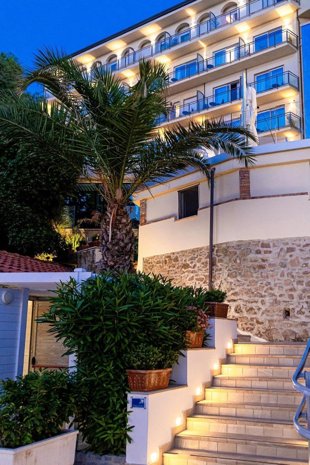 Grand Hotel Santa Maria Santa Maria di Castellabate Exterior foto